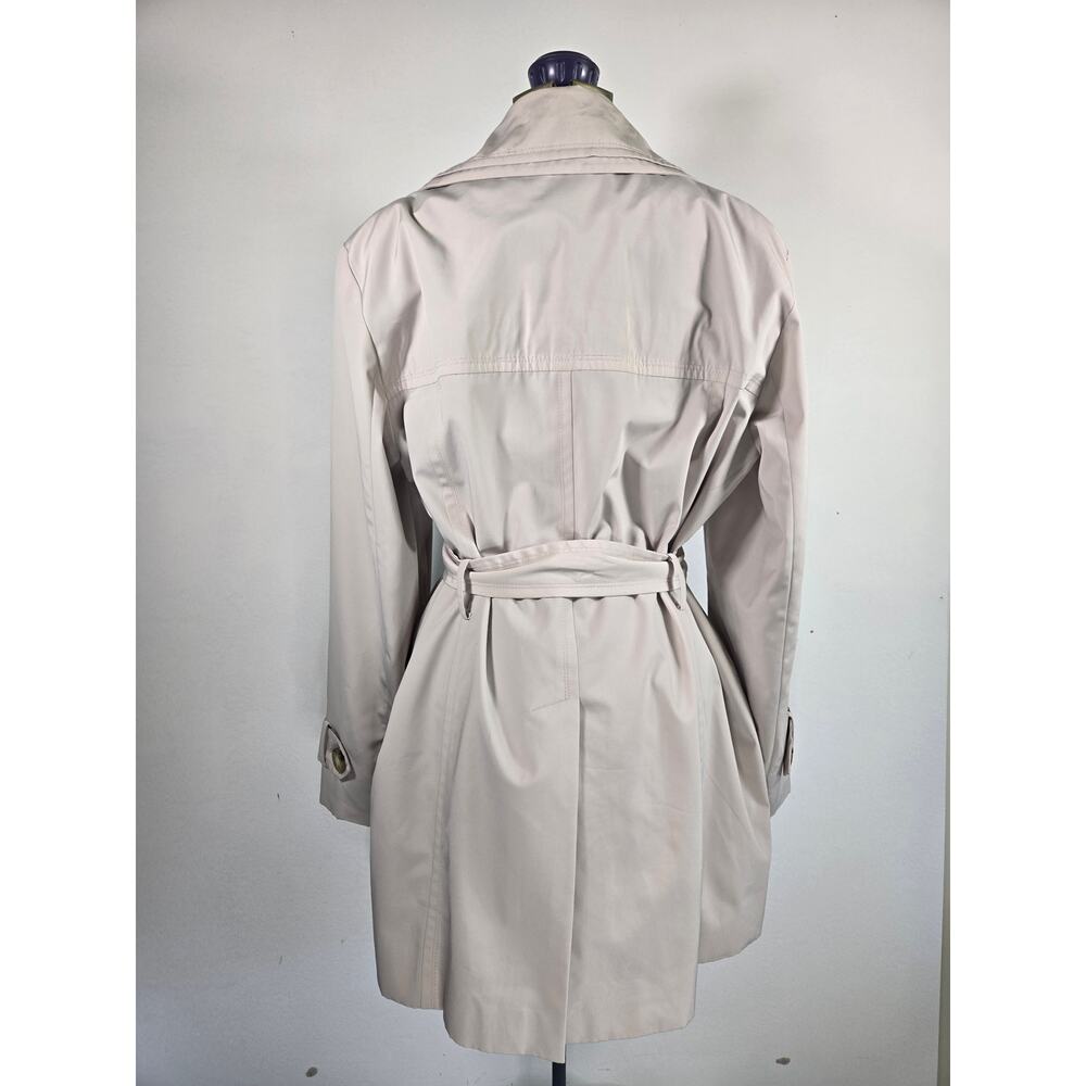 London Fog Women's Water Resistant Belted Cream Color Trench Coat. Size Medium - Picture 5 of 13